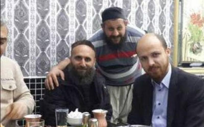 انتشار عکسی از پسر اردوغان در کنار رهبران داعش