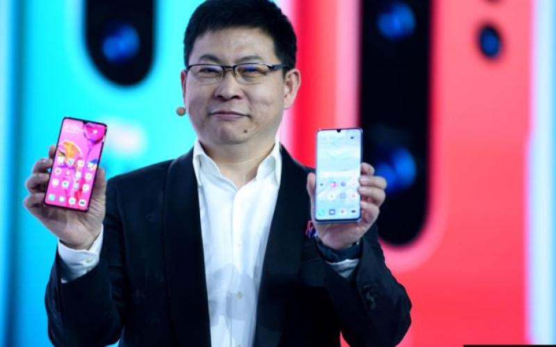 کاهش فروش گوشی‌های سامسونگ و اپل در مقابل افزایش فروش هواوی