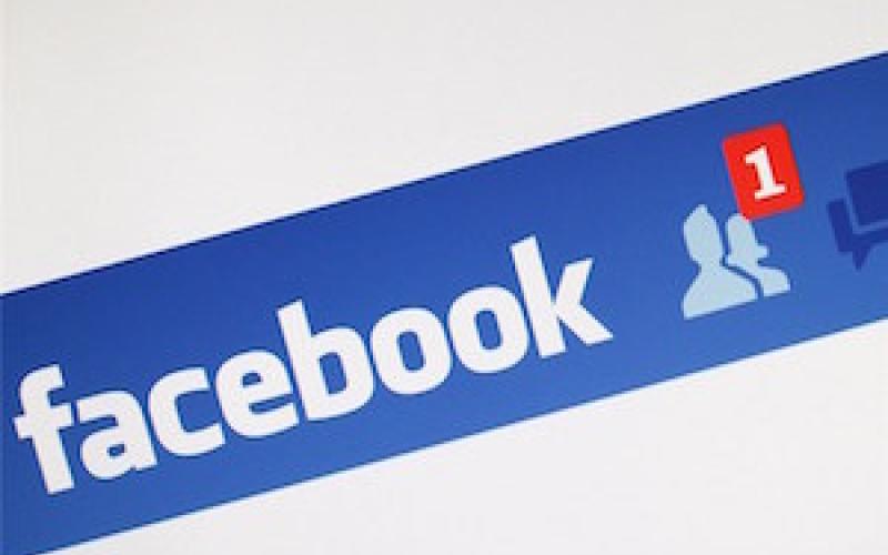 فیس بوک مجبور به عذرخواهی از کاربرانش شد 