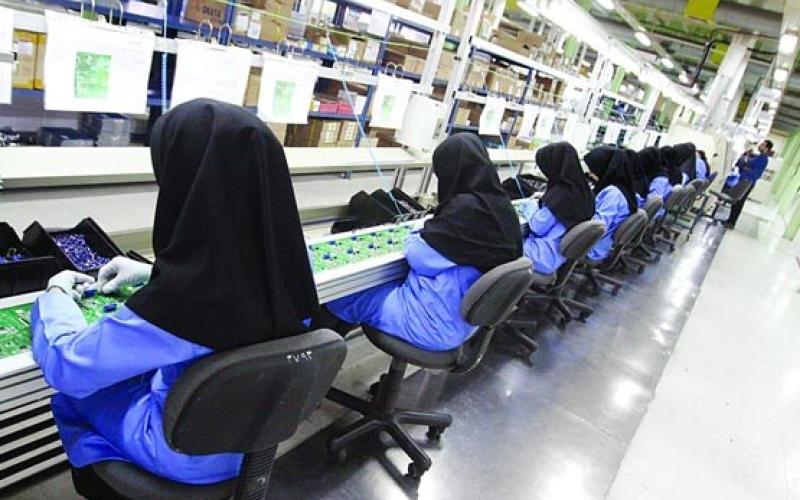 زنان می‌توانند با ۲۰ سال سابقه خدمت بازنشسته شوند