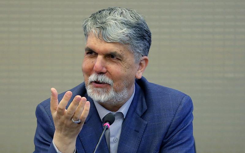 سرانه‌ی 10 دقیقه‌ای مطالعه‌ی مردم کشور در فضای مجازی/ راه‌اندازی سامانه‌ی ثبت ناشران، به زودی/ کاهش تخلفات بازار کاغذ در اولویت/ کاهش هزینه‌های بالاسری با ادغام موسسات فرهنگی 