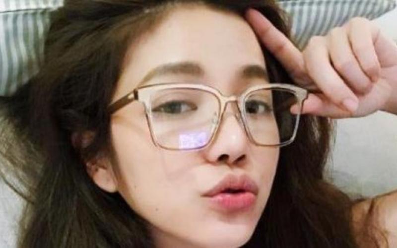 گمان می‌کنید عمر این زن چند سال است؟