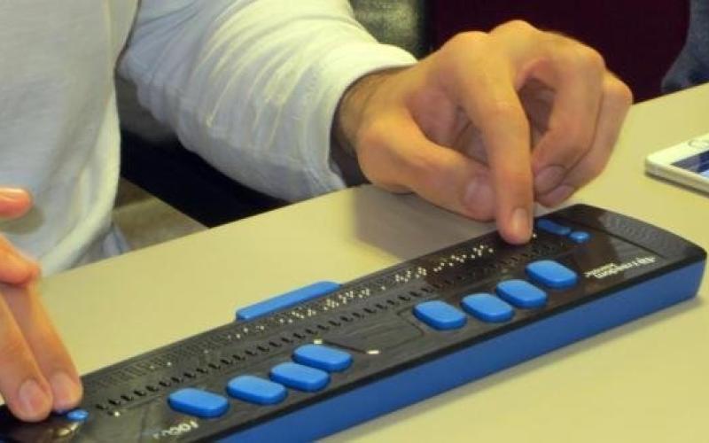 فناوری استفاده نابینایان و ناشنوایان از تلویزیون