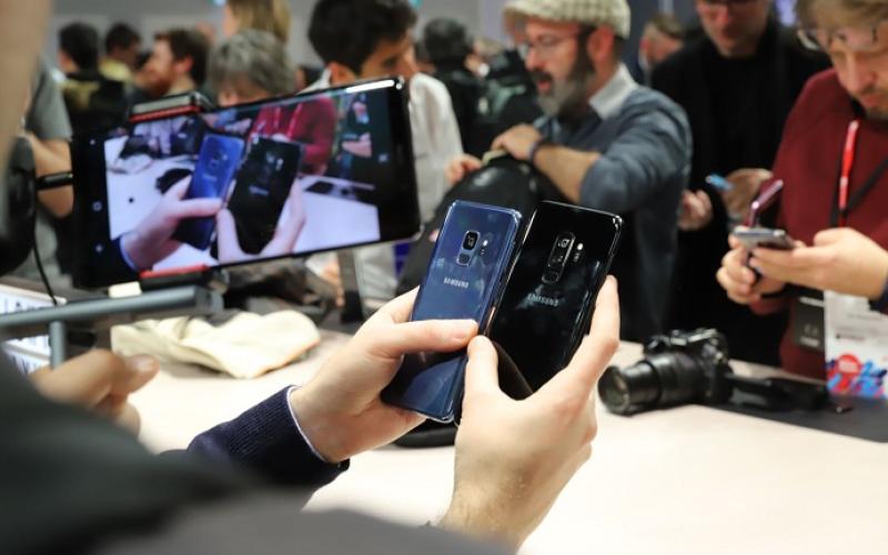 ​​​​​​​آغازبکار کنگره جهانی موبایل بارسلون/ حضور کمرنگ ال جی، موتورولا و اچ تی سی/ رونمایی از گوشی‌های گلکسی اس ۹ و وی۳۰ ال.جی/ معرفی گوشی‌های G5 / رونمایی از گوشی‌های جدید نوکیا