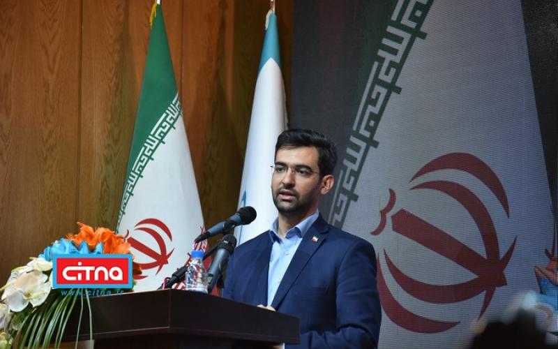 از همراه اول انتظار دارم طی یک سال ۱۰۸ هزار مدرسه را به شبکه‌ی ملی اطلاعات متصل کند