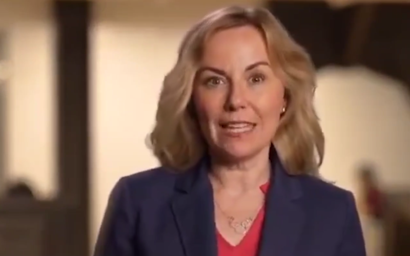 ببینید| اولین شبکه خبری با بهره از مجری‌های هوش مصنوعی!