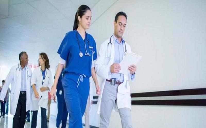 اعتراض پزشکان کانادایی به افزایش دستمزدهایشان