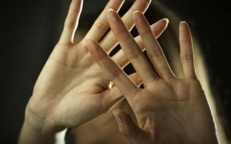 به خاطر اینکه به من تجاوز نشده، احساس خوش‌شانسی می‌کنم!