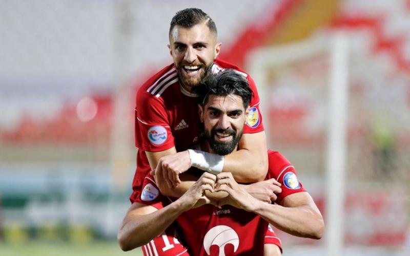 با یک تیم اروپایی قرارداد امضاء کردم و به فوتبال ایران فکر نمی‌کنم!