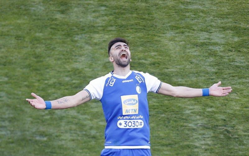 استوری ارسلان خطاب به مربیان استقلال: هرگز نمی‌بخشمتون!