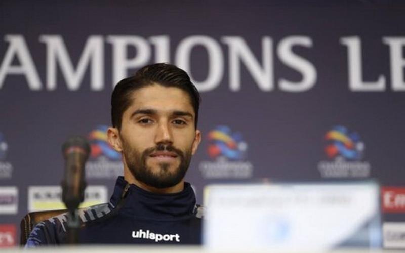 حسینی با یک استوری سکوت‌اش درباره جنجال در فرودگاه دوحه را شکست