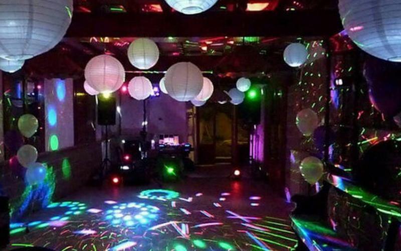 بازداشت ۱۵ دختر و پسر در یک پارتی