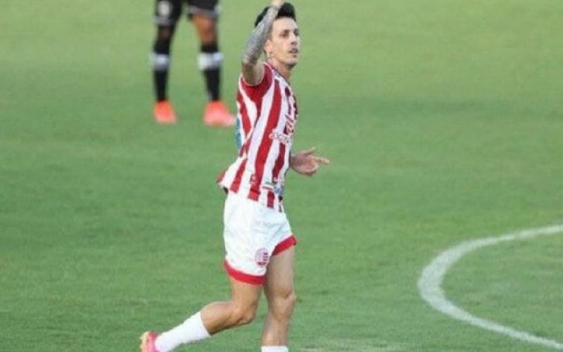 استقلال دست بردار جذب ستاره برزیلی نیست