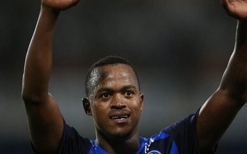 «پیراتس» مقصد بعدی بازیکن آفریقایی استقلال