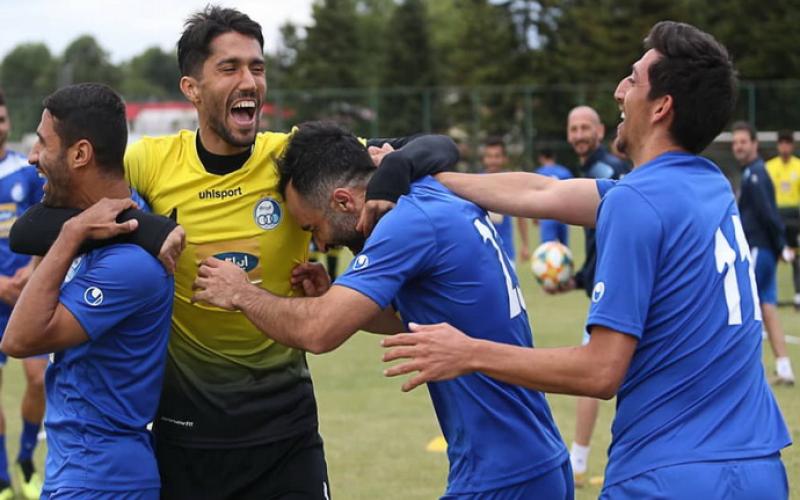 ورود استقلالی‌ها به فضای مجازی ممنوع!