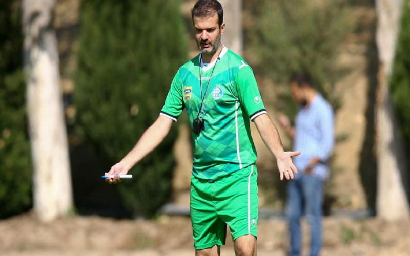 چرا استراماچونی دستیار ایرانی نمی خواهد؟