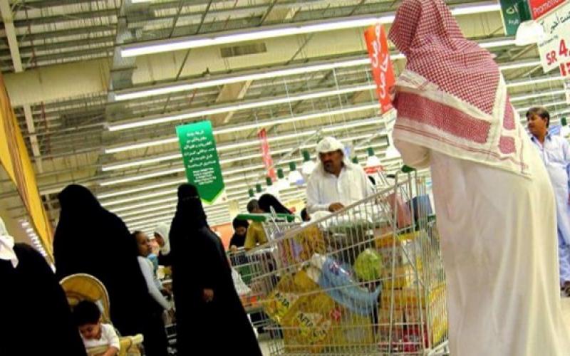 اعتراض کاربران عرب شبکه‌های اجتماعی به اسراف در ماه رمضان