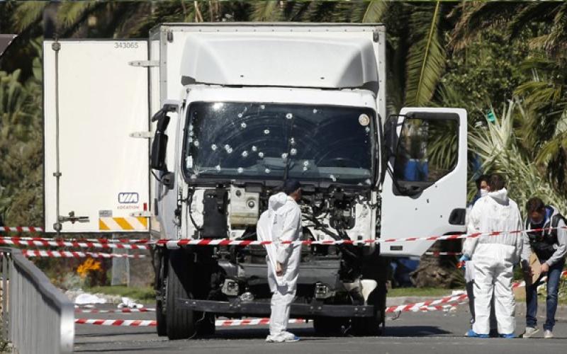 آخرین پیامک تررویست نیس فرانسه چه بود؟