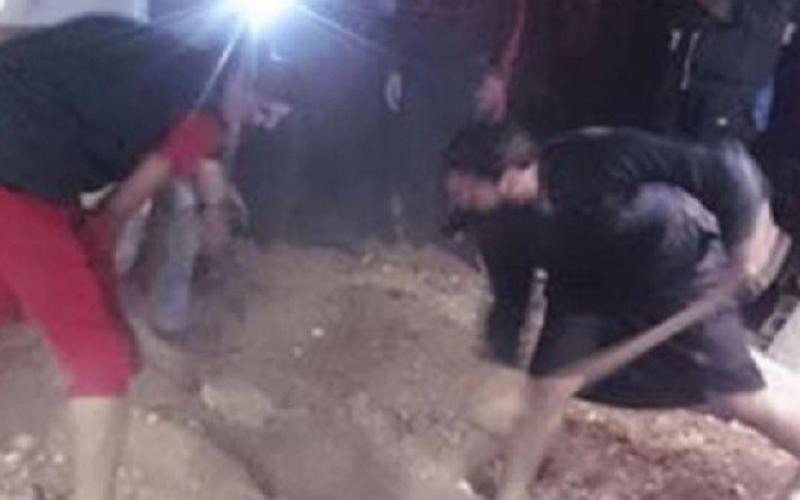 نبش قبر یک زن پس از شنیدن صداهایی از درون قبر (+تصاویر)