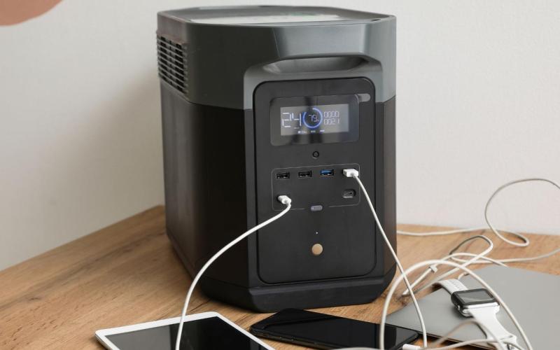 آیفون ۱۵ با دوشاخه شارژری جدید عرضه می‌شود