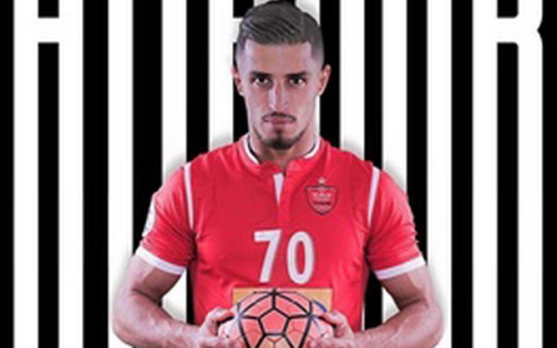 پست آقای گل پرسپولیس با این چهره متفاوت!