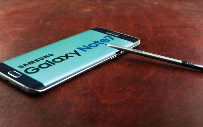 توقف مذاکرات سامسونگ با فیات در پی بحران نوت ۷