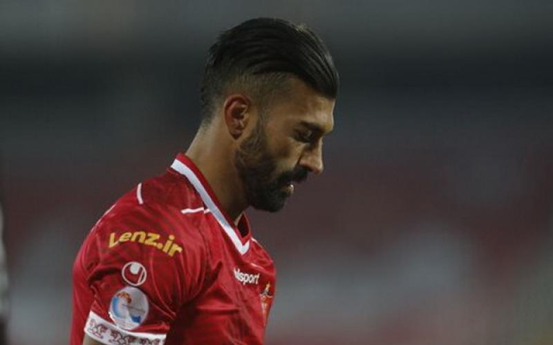 چرا رضاییان پس از تعویض به رختکن رفت؟