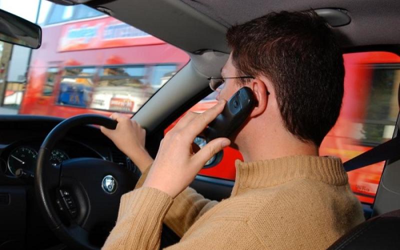 تلفن همراه بلای جان رانندگان در ایتالیا 