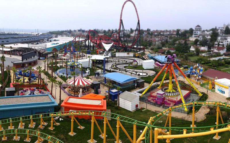 تفریح در شهربازی‌های استانبول