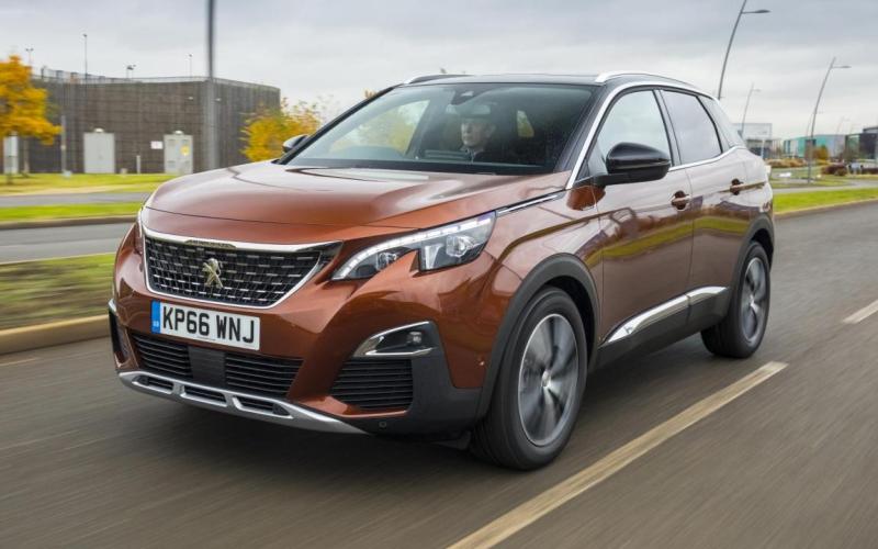 معرفی خودروی سال ٢٠١٧ (+عکس)