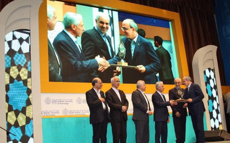 تجلیل از همراه اول به عنوان حامی اول کسب‌و‌کارهای نوپا