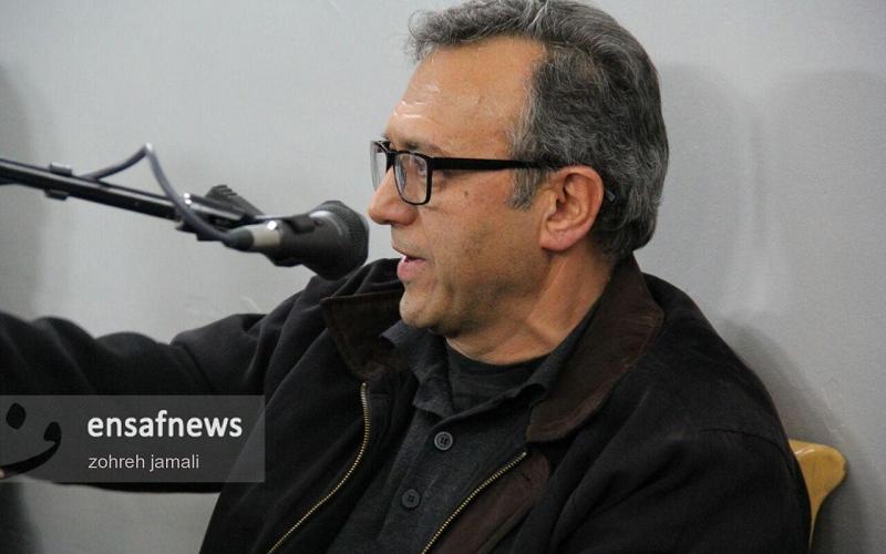 ویروس سیاسیِ کرونا یا ویروس کرونا؟