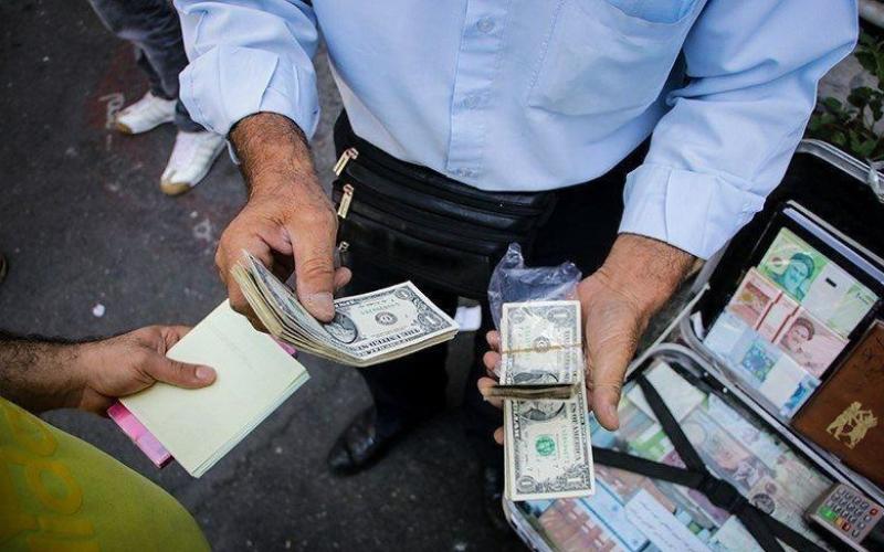 دستگیری ۴ دلال بزرگ ارز در فضای مجازی