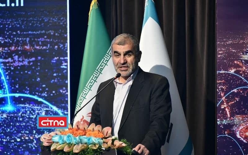 نیکزاد: اجرای شبکه ملی اطلاعات از برنامه عقب است؛ آقای جهرمی به پیشنهادهای ما گوش دهند