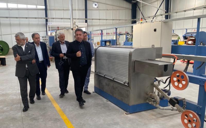 بازدید هیات مدیره اتحادیه مخابرات از یک کارخانه فن‌آور تولیدکننده فیبرنوری