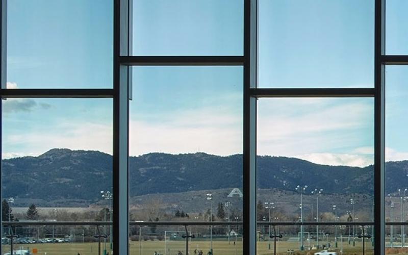 اختراع پوششی که هر شیشه‌ای را هوشمند می‌کند