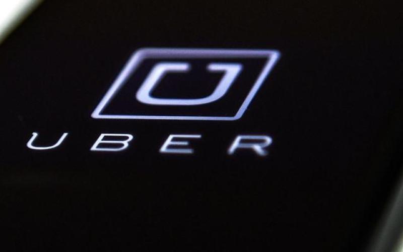 رانندگان اوبر موظف به گرفتن عکس سلفی شدند