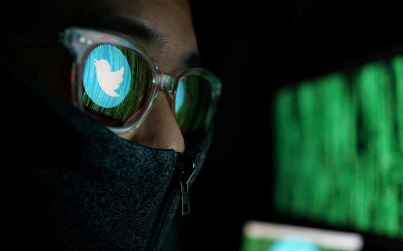 حساب‌های توئیتری جو بایدن، باراک اوباما، بیل گیتس، ایلان ماسک، جف بزوس و تعدادی از افراد سرشناس هک شد/ فریب کاربران با عنوان "هر مقدار بیت کوین که واریز شود، دو برابر دریافت خواهید کرد"/ تا کنون بیش از ۱۰۰ هزار دلار به حساب هکرها ریخته شده است