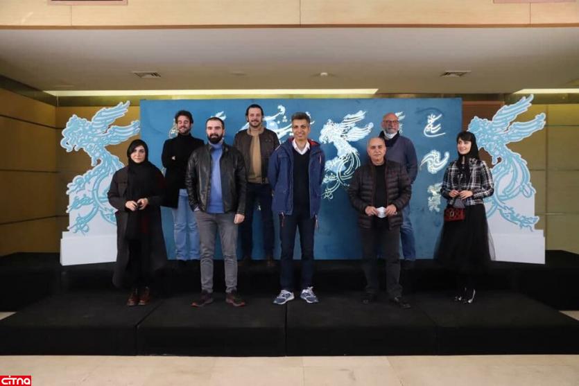 عادل فردوسی‌پور در کنار پرویز پرستویی و باران کوثری در جشنواره فیلم فجر(+عکس)