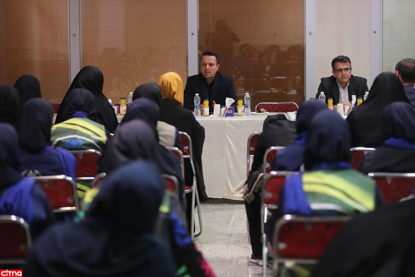 با بازدید بیش از ۶۰ دانش‌آموز؛ اردوی روایت پیشرفت وزارت ارتباطات در مرکز فضایی ماهدشت برگزار شد (+تصاویر)