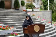 حیاط دولت - پاستور