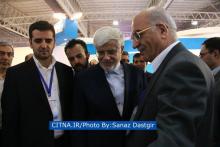 گزارش تصویری سیتنا از بازدید سه ساعته‌ دکتر عارف از نمایشگاه تلکام 2015