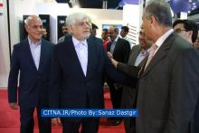 گزارش تصویری سیتنا از بازدید سه ساعته‌ دکتر عارف از نمایشگاه تلکام 2015