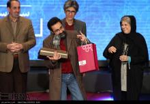 گزارش تصویری/ تقدیر رایتل از برگزیدگان سی و سومین جشنواره فیلم فجر
