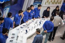 اهدای جایزه به اولین خریداران S6 و S6 edge سامسونگ در ایران (+تصاویر)