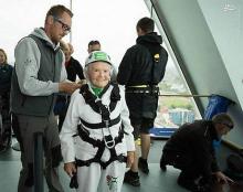 رکوردشکنی پیرزن 101 ساله (+تصاویر)