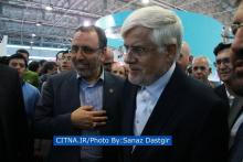 گزارش تصویری/ بازدید دکتر عارف از دستاوردهای همراه اول در نمایشگاه تلکام 2015 