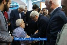 گزارش تصویری/ بازدید دکتر عارف از دستاوردهای همراه اول در نمایشگاه تلکام 2015 