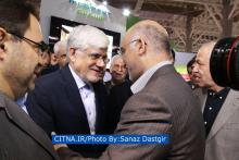 گزارش تصویری/ تشریح اقدامات اپراتوری رایتل در حضور دکتر عارف در شانزدهمین نمایشگاه تلکام 