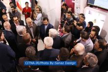 گزارش تصویری/ تشریح اقدامات اپراتوری رایتل در حضور دکتر عارف در شانزدهمین نمایشگاه تلکام 